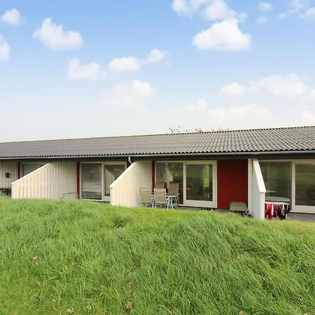 Esbern - 6km From The Sea By Interhome 아파트 Åkirkeby